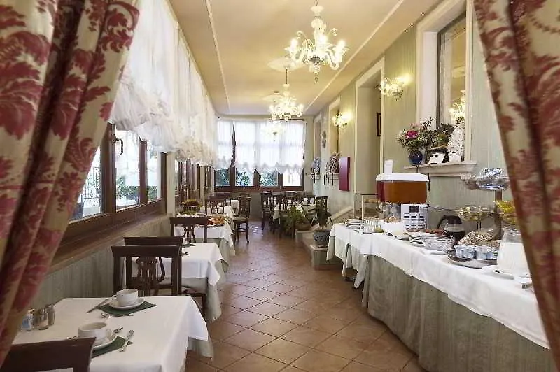 Hotel Villa Edera Венеция-Лидо