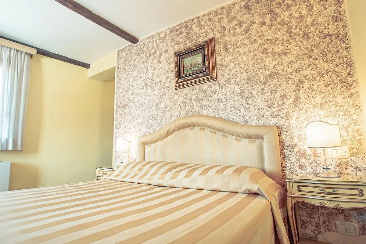 Hotel Villa Edera Венеция-Лидо
