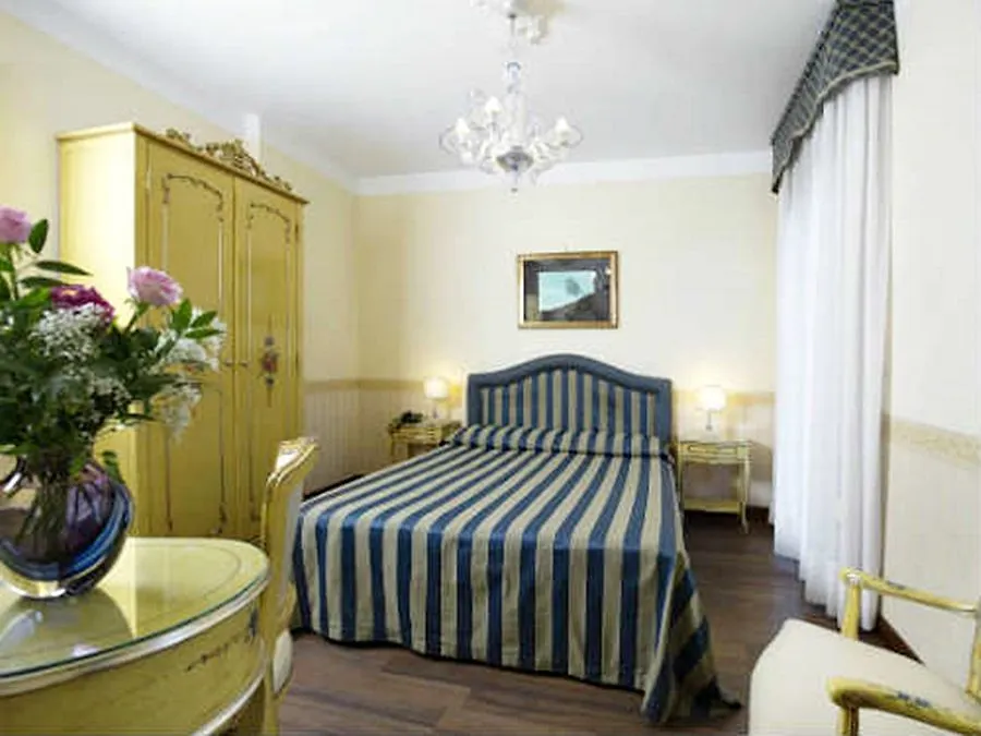 Hotel Villa Edera Венеция-Лидо