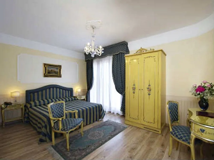 Hotel Villa Edera Венеция-Лидо 3*,  Италия