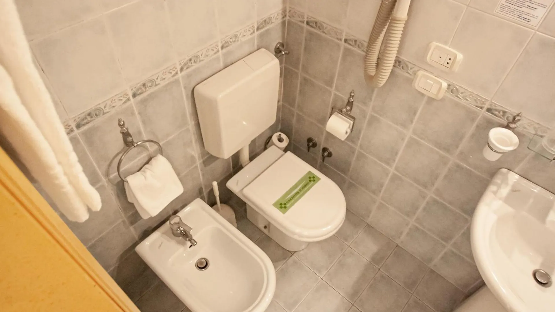 Hotel Villa Edera Венеция-Лидо Италия